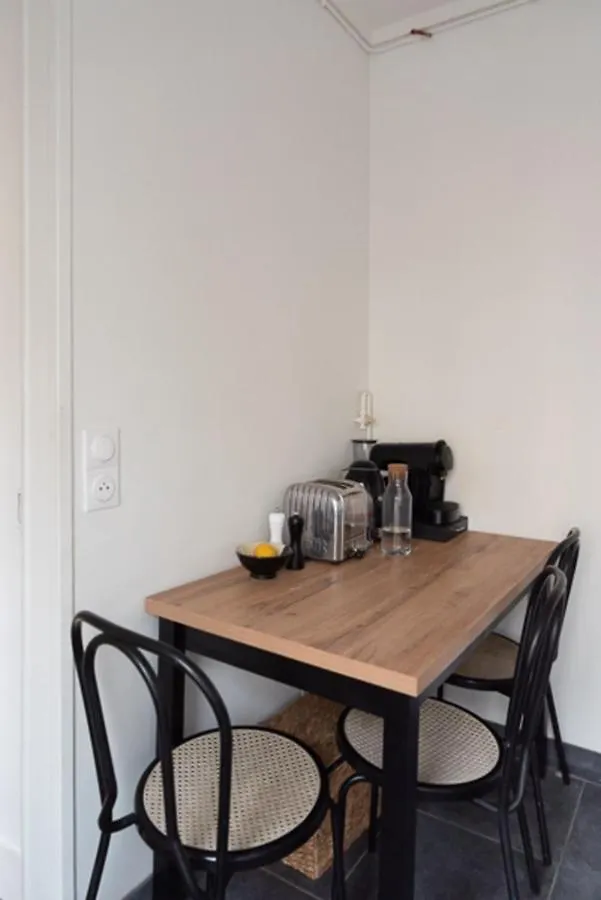 Bright Studio Near The Center Of Paris Apartment